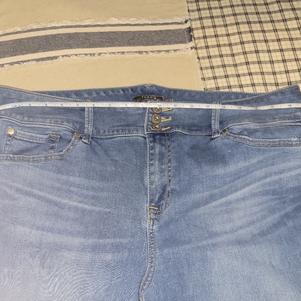 Torrid Super Soft - Picture 3 of 6